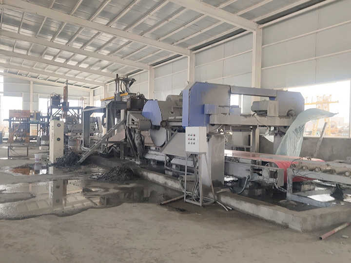 混凝土砌塊切割流水線(xiàn)